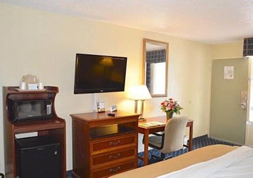 Quality Inn Midtown Savannah Exterior foto